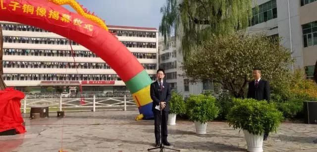 廣東博皓復(fù)合材料有限公司董事長(zhǎng)、廣東省江西上猶商會(huì)會(huì)長(zhǎng)賴厚平先生致辭