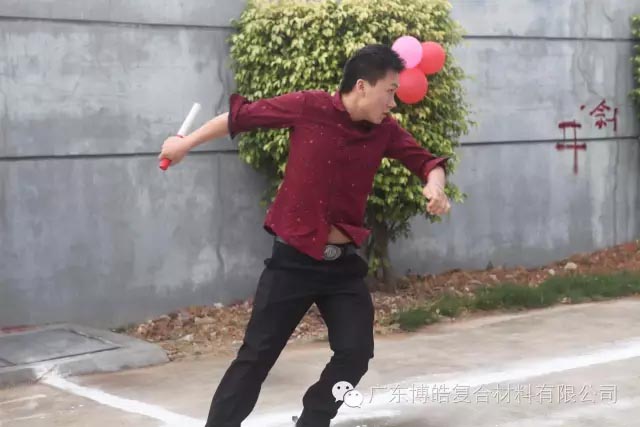 堅(jiān)韌不拔展雄風(fēng)，團(tuán)結(jié)協(xié)作顯氣魄--熱烈慶祝博皓首屆運(yùn)動(dòng)會(huì)隆重召開